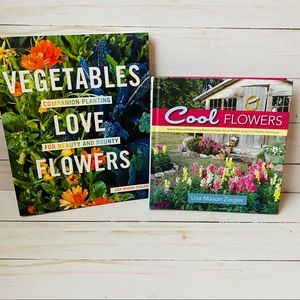 COOL FLOWERS & VEGATABLES LOVE FLOWERS Books